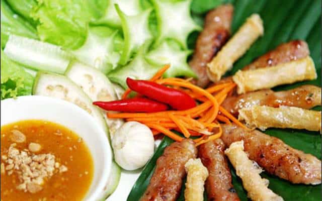 Nem nướng Ninh Hòa - Nên ăn gì khi tới Nha Trang