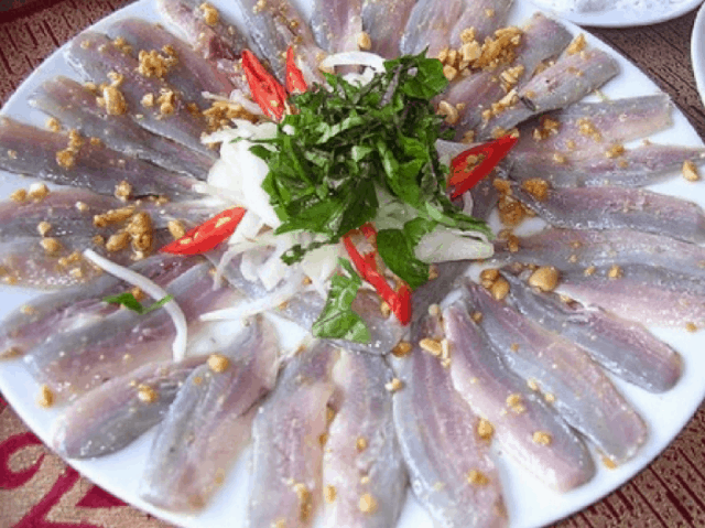 Gỏi cá Nghéo - đặc sản Quảng Bình 