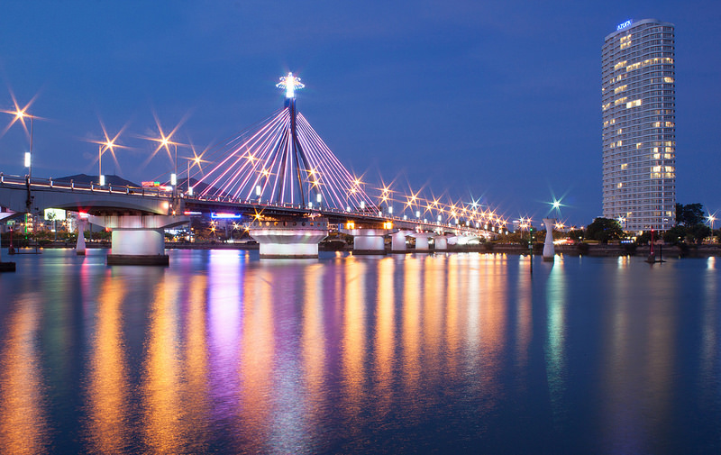 Cầu sông Hàn là một trong những địa điểm du lịch tại Đà Nẵng 