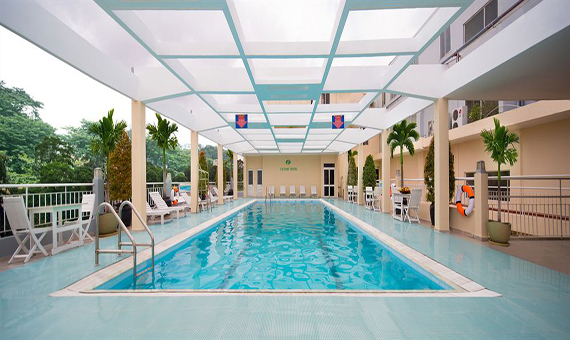 Victory Saigon Hotel có một hồ bơi tuyệt vời nằm bên trong.