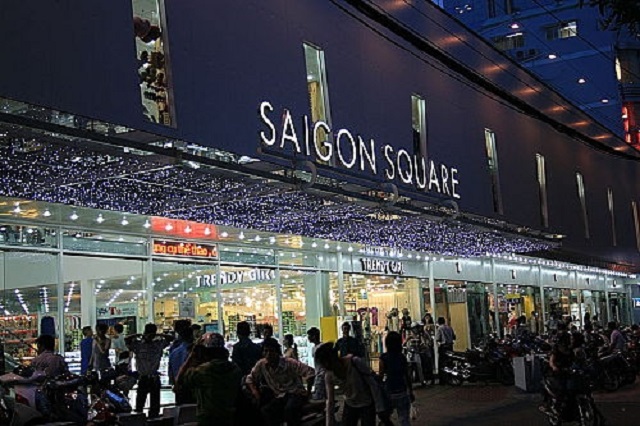 Người mua sắm không thể không biết đến Sài Gòn Square