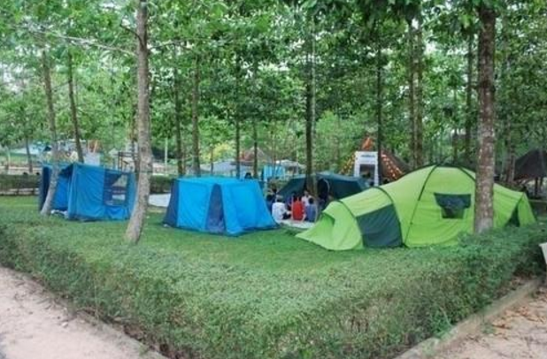 Hoạt động cắm trại tại địa đạo Củ Chi