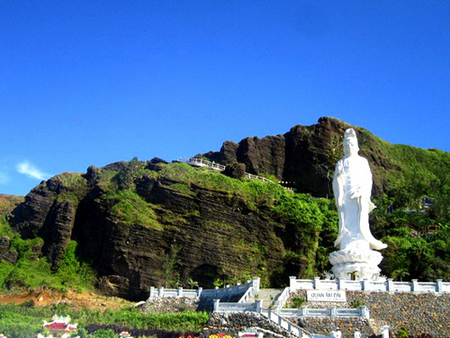 The most beautiful Hang Pagoda on the island (Collection source)