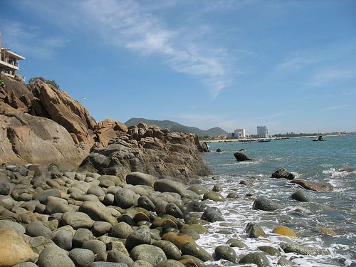 Bãi biển đá trứng khủng long Queen Qi Nan Sea