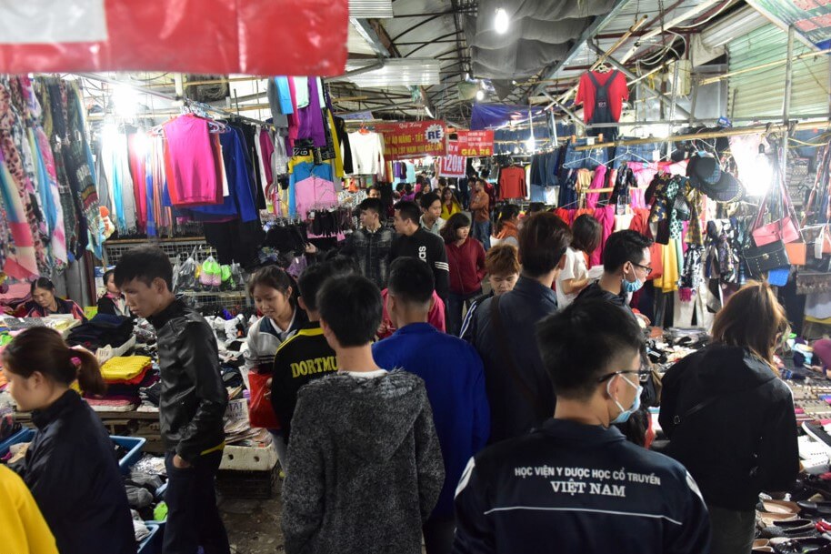 Chợ đêm Fung Khong Hà Nội
