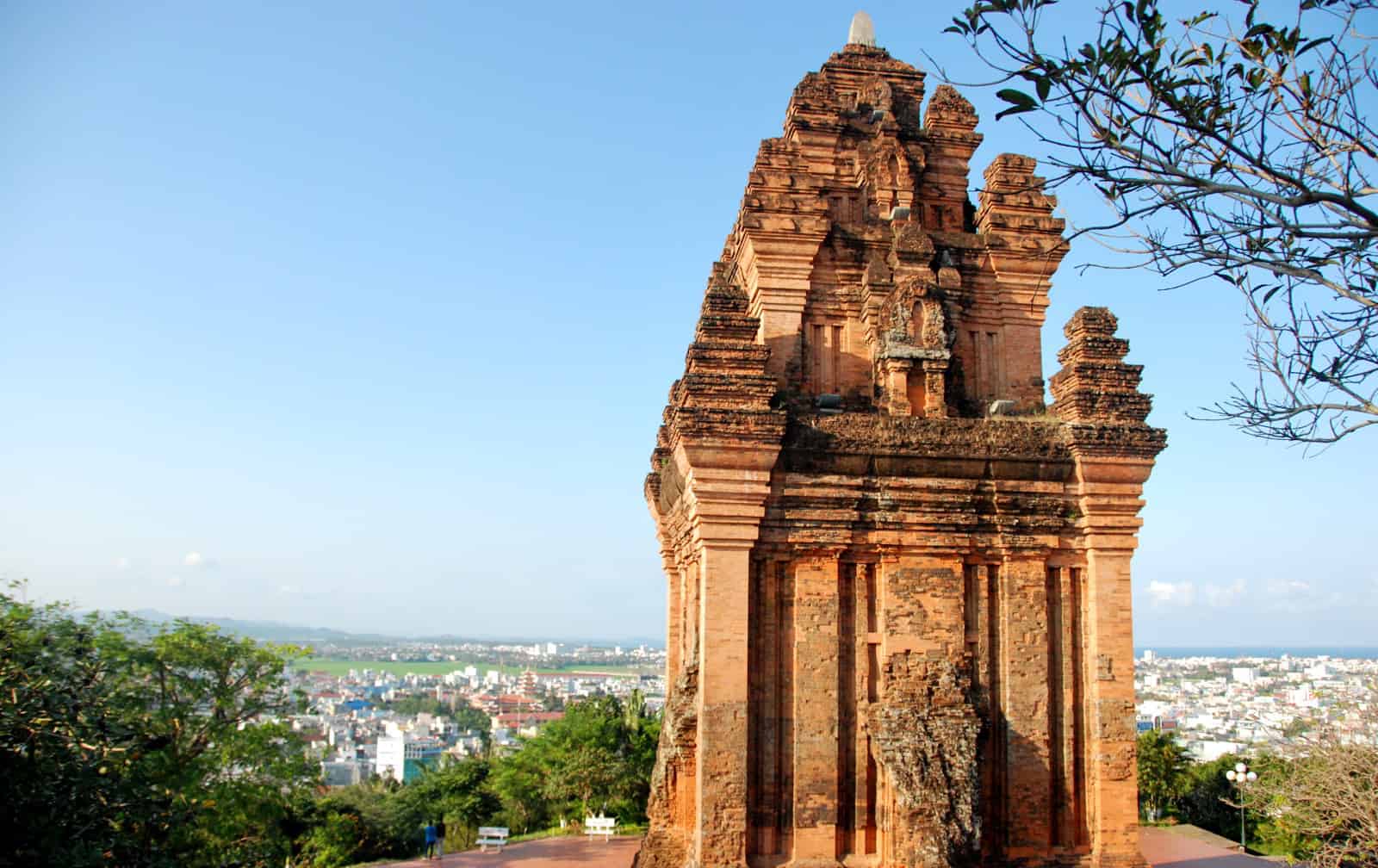 Nhan Tower, an outstanding architectural work of the ancient Cham people (Photo: ST)