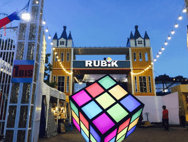 Điểm ăn chơi sài thành Rubik Zoo