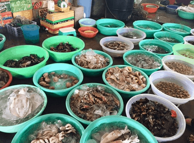 Khám phá chợ hải sản Xóm Lưới
