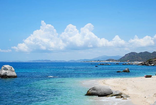 Du lịch bãi biển Sầm Sơn - Điểm đến hấp dẫn cho những người yêu biển