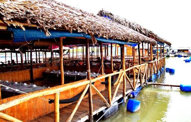 Long Son inoyangarara raft restaurant muVung Tau (Mufananidzo: ST)
