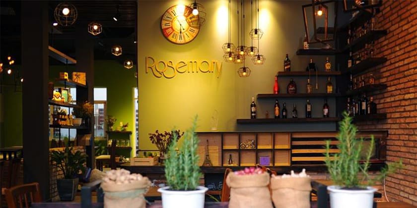 Rosemory Steak & Cafe tại lâu đài long island Sài Gòn (Ảnh: ST)