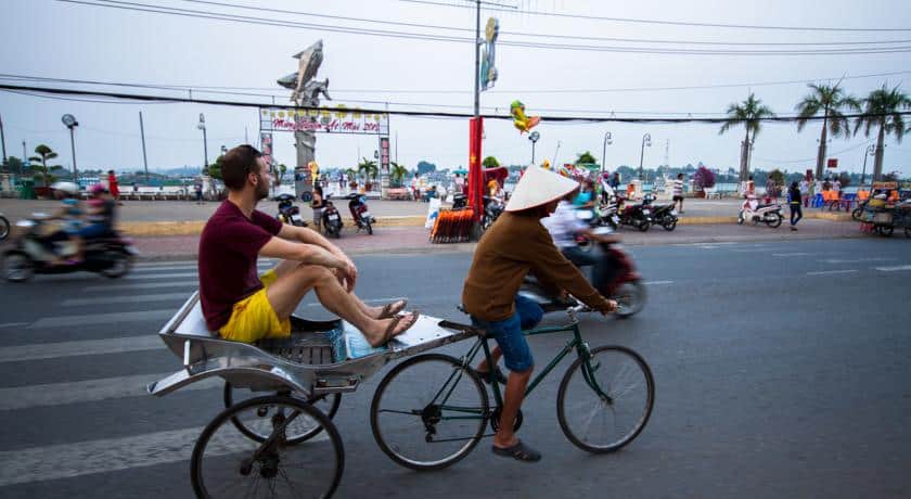 Du lịch Châu Đốc An Giang  bằng  xe đạp lôi cũng là một nét văn hóa (ảnh sưu tầm)