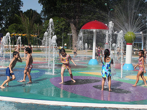 Nơi vui chơi của trẻ em trong công viên Gia Định