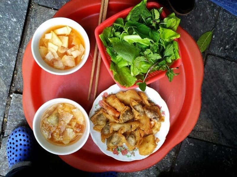 Gli gnocchi fritti Hang Bo sono un piatto delizioso che dovresti provare quando vieni nel centro storico