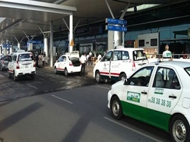 Hình ảnh về Sân bay Quốc tế Tan Sun Nath