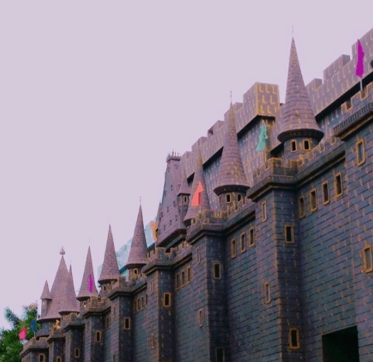 lâu đài harry potter ở suối tiên