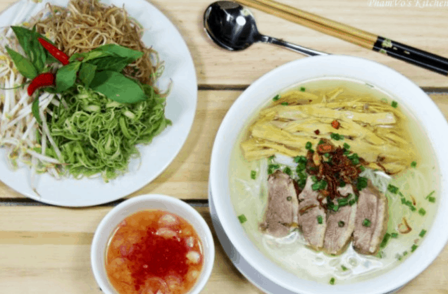 Cách nấu món bún măng vịt Sài Gòn (Ảnh ST)