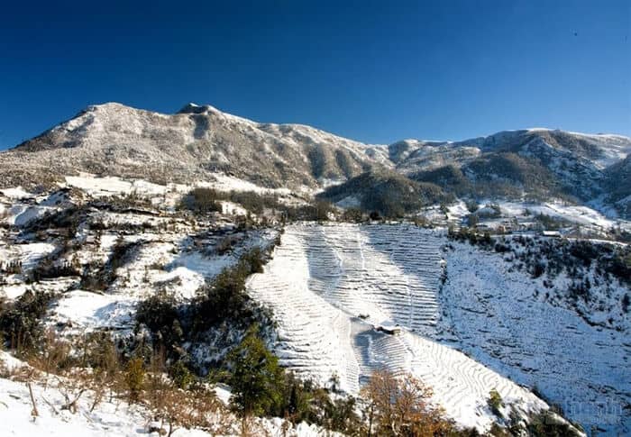 Cảnh đẹp của ruộng bậc thang trong mùa tuyết