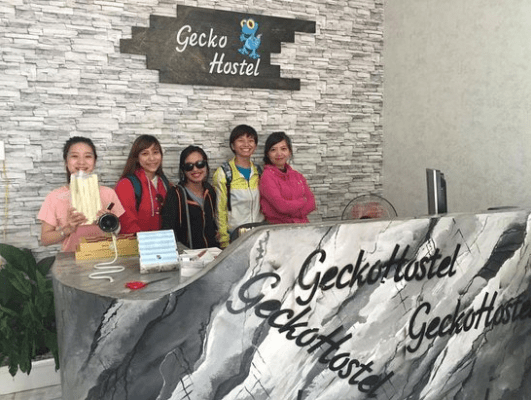 Gecko Hostel là điểm đến của nhiều nhóm du lịch với mức giá phù hợp