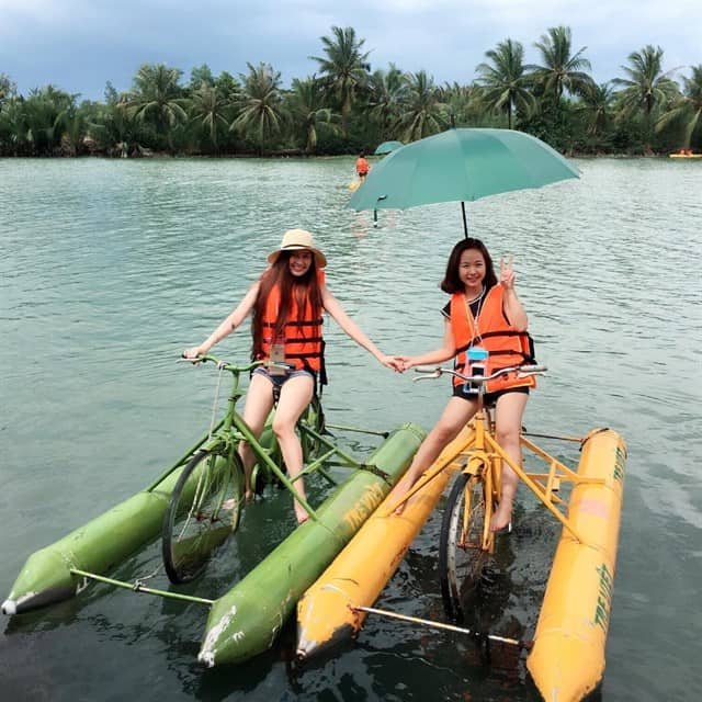 Tận hưởng kỳ nghỉ thú vị tại làng tre Việt