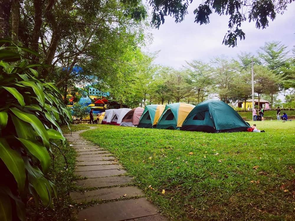 Rent a camping tent to rest.  Photo: @ kem.bac.ha.2852