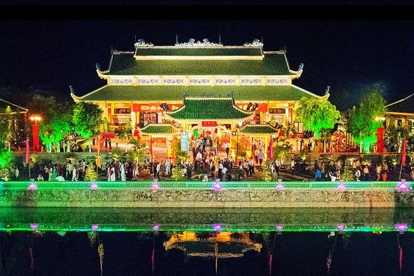 Celebration of 300 years of building a temple