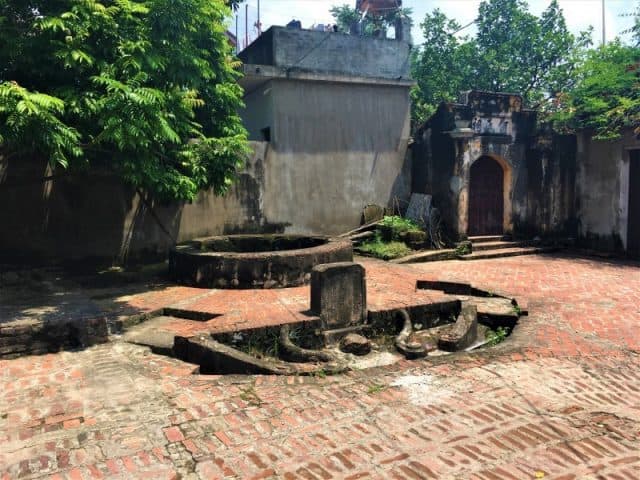 Giếng cổ ở làng Đường Lâm