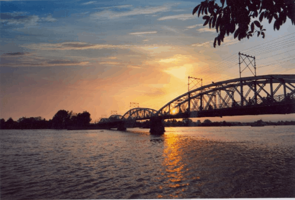 Hoàng hôn thơ mộng trên sông Đồng Nai