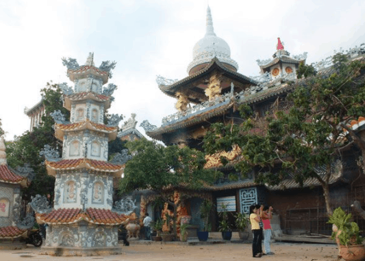 Chùa Chow Thoi ở Bình Duang có kiến ​​trúc đẹp
