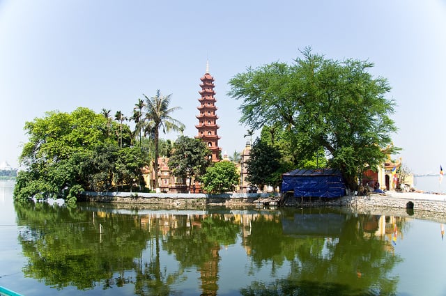 Chùa Trấn Quốc - ngôi chùa cổ linh thiêng đẹp nhất Việt Nam 6
