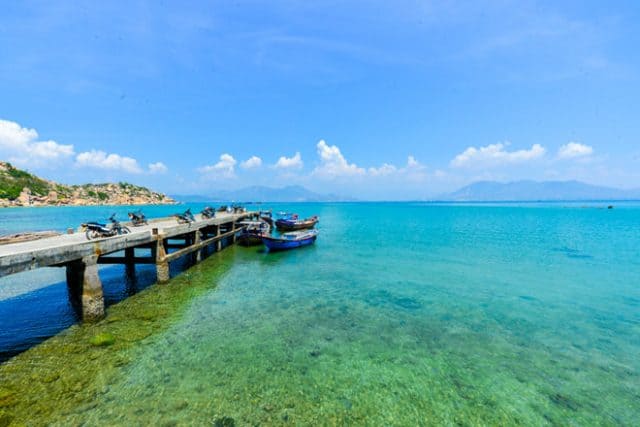 The boat station at Robinson Island (Photo: Collectibles)