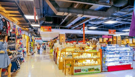 Hình ảnh khu mua sắm tại Sense Market