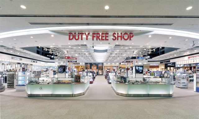 Cửa hàng Duty Free Shop (Ảnh ST)