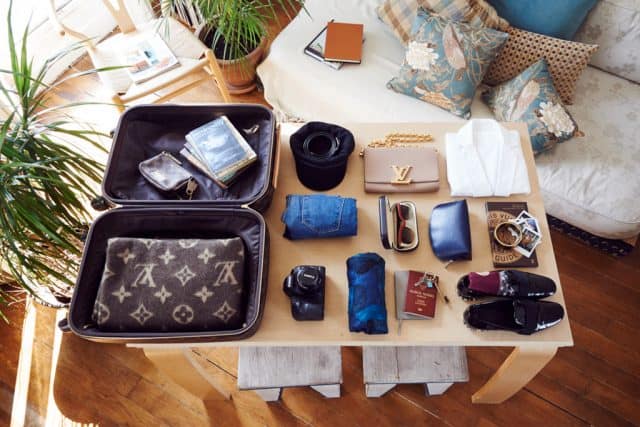 Không nên mang quá nhiều hành lý khi du lịch (Ảnh ST)