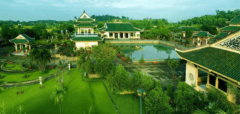 Khuôn viên văn miếu Trấn Biên - Biên Hòa
