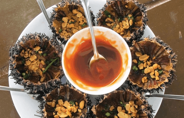 Thưởng thức món nhum biển độc đáo tại Hòn Thơm