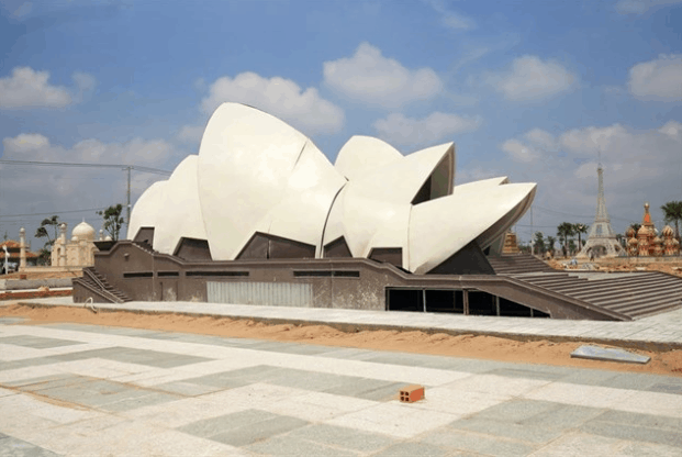 Mô hình nhà hát Opera Sydney có kiến trúc độc đáo giống hình con sò