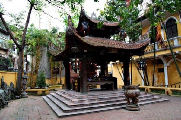 chùa linh thiêng ở Hà Nôi