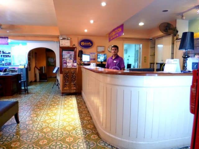Sảnh tiếp khách của Sawasdee Bangkok Inn Hotel (Ảnh ST)