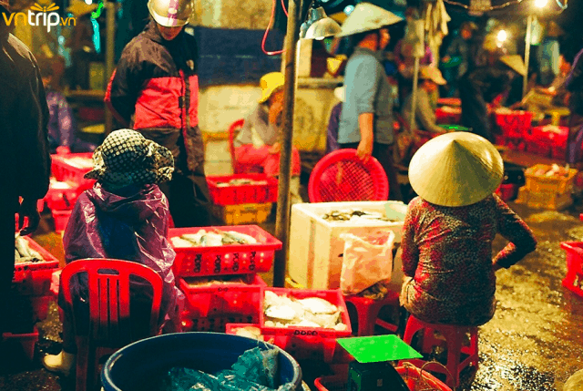 Chợ cá Thanh Hà (Ảnh sưu tầm) 