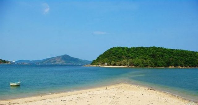 Đảo Nhất Tự Sơn ở Phú Yên (Ảnh ST)
