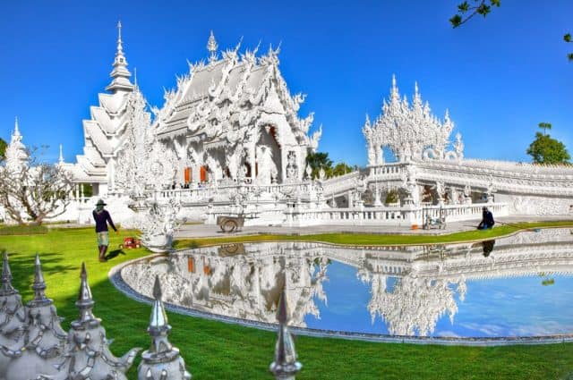 Wat Rong Khun đẹp hơn cả tranh vẽ (Ảnh ST)