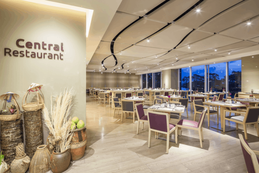 Nhà hàng Central Restaurant có không gian sang trọng, ấm cúng