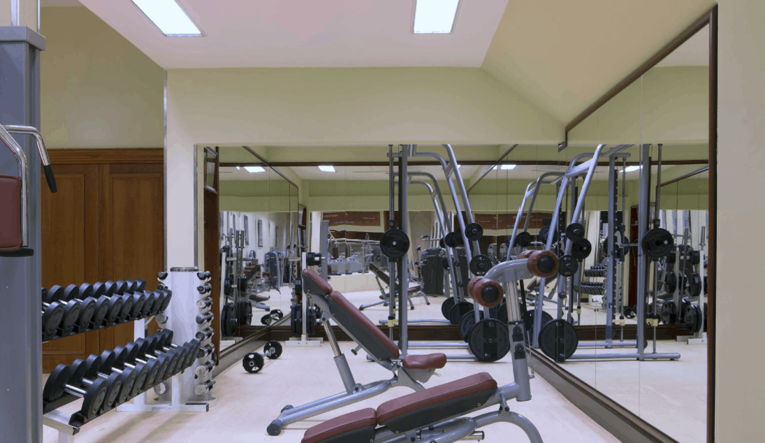 Phòng tập gym được trang bị đầy đủ thiết bị hiện đại