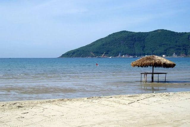 Điểm danh 6 bãi biển đẹp nhất ở Huế