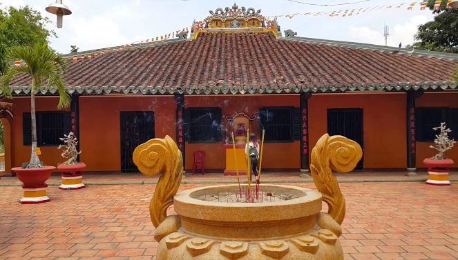 chùa Gíac Lâm 300 tuổi