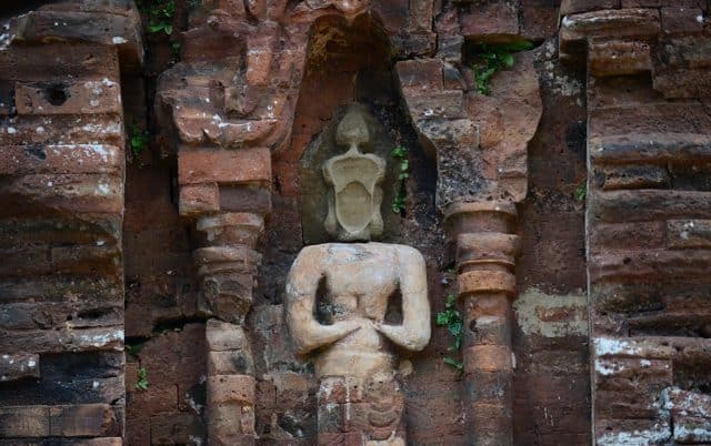 Check-in những di tích Chămpa cổ đẹp nhất miền Trung