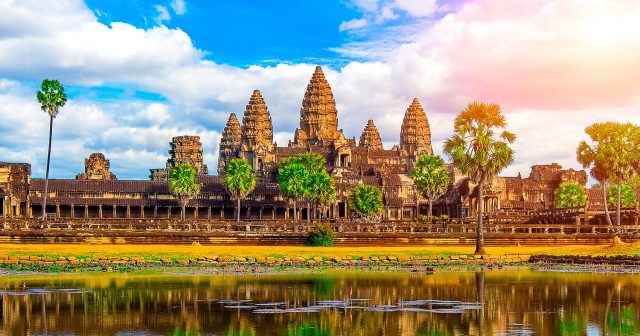 Khám phá đền Angkor Wat - 1 trong 7 kì quan thế giới ở Campuchia