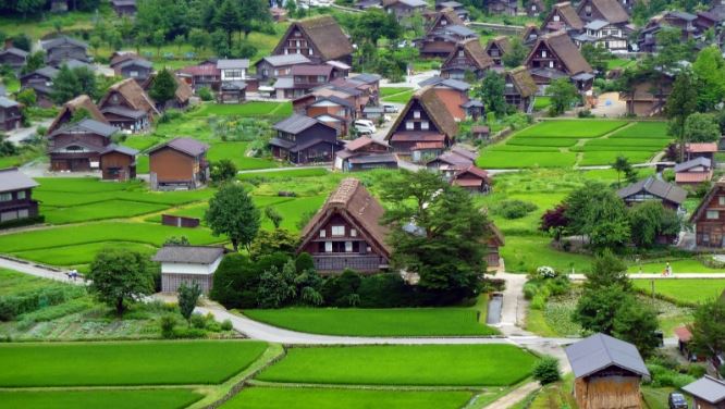 Shirakawa-Go e i villaggi storici di Gokayama