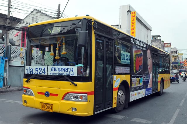 Giá xe bus tại Thái Lan khá rẻ (Ảnh ST)